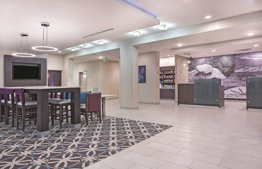 La Quinta Inn & Suites by Wyndham Chattanooga - Lookout Mtn