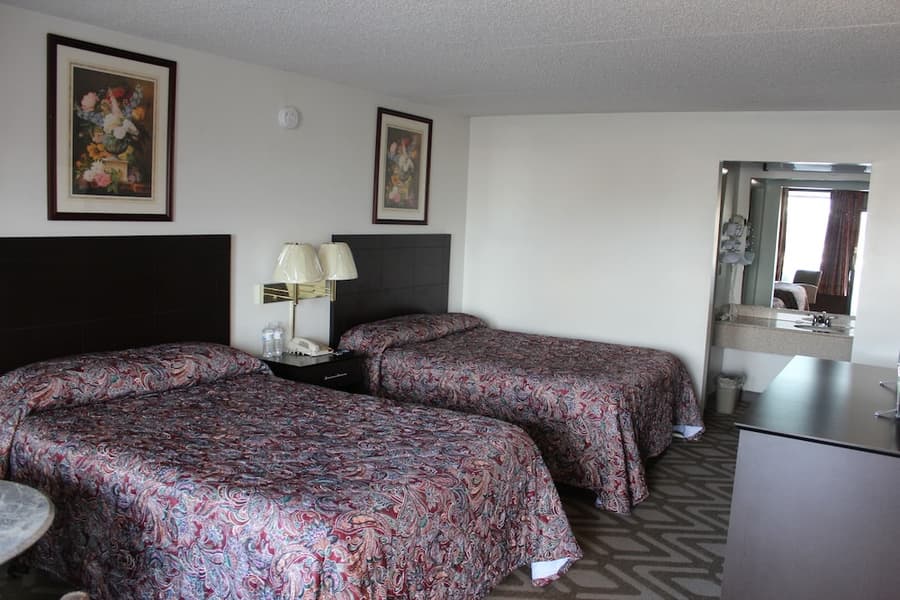 Tourway Inn