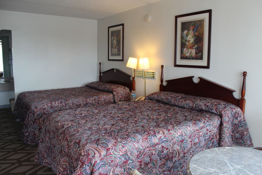 Tourway Inn