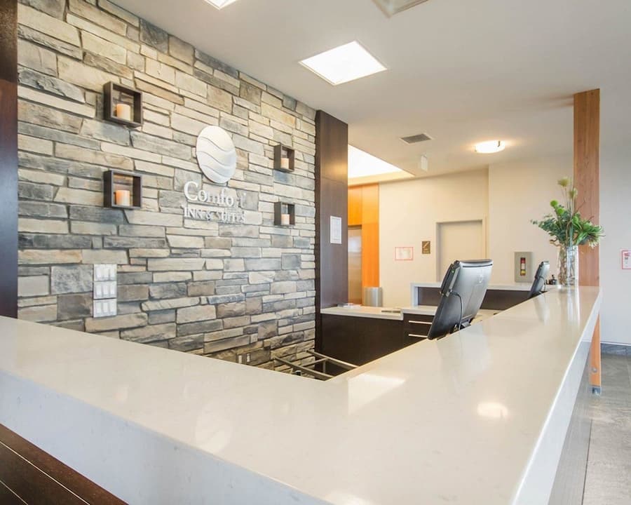 Comfort Inn & Suites