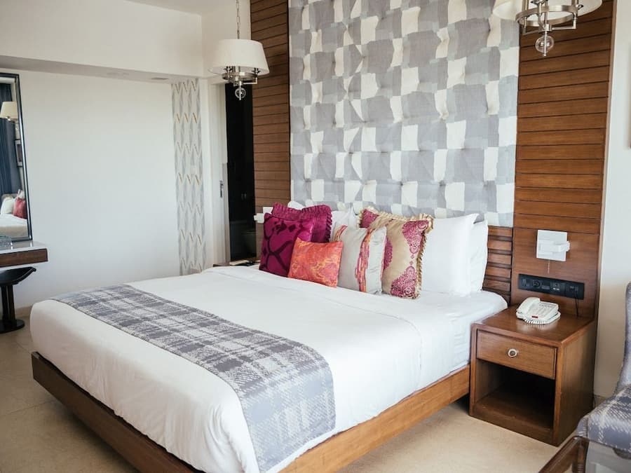 Acron Waterfront Resort