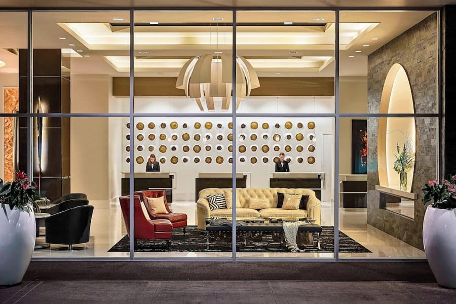 The Davenport Grand, Autograph Collection