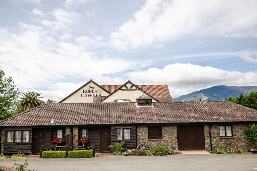 The Honest Lawyer, an Ascend Collection Hotel