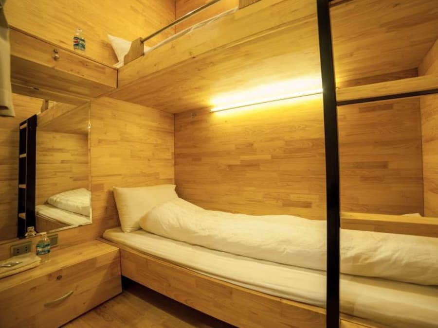 Box Hotel