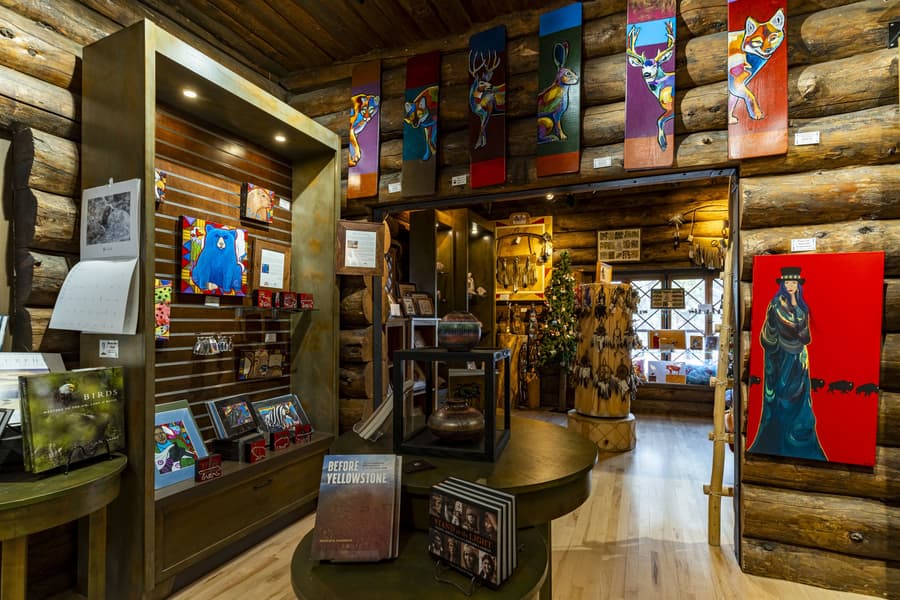 Old Faithful Inn - Inside the Park