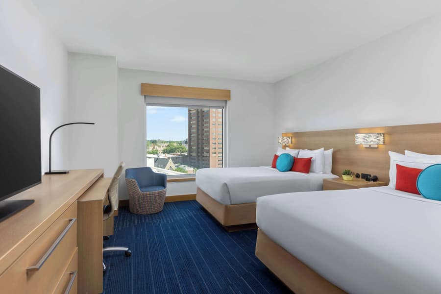 The Art Hotel Denver, Curio Collection by Hilton