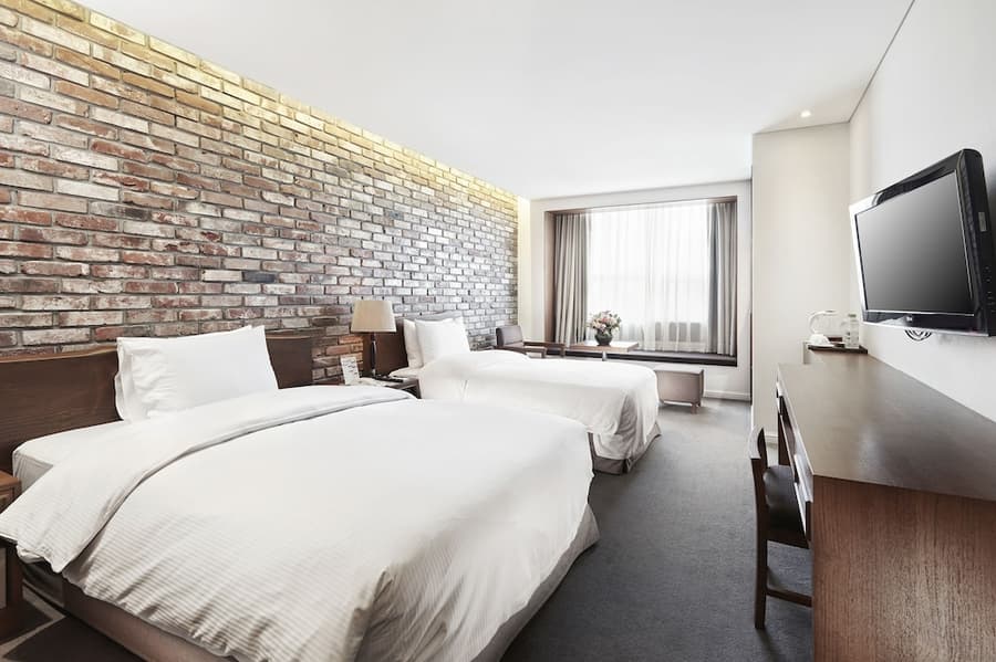 Hotel President
