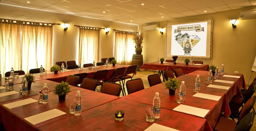 Bahnhof Hotel Aus