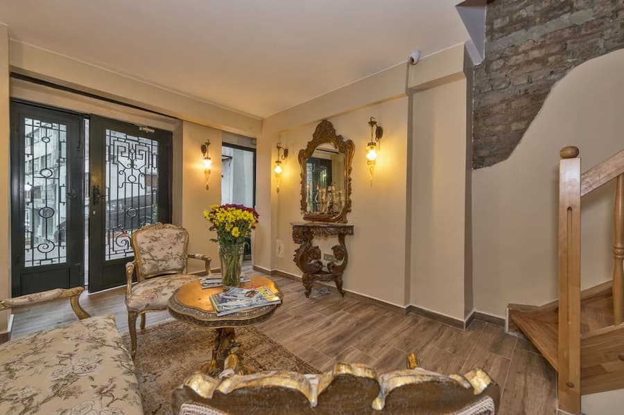By Murat Royal Hotels