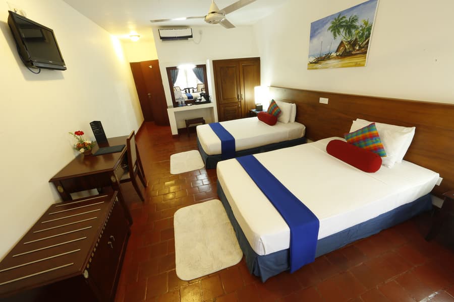 Catamaran Beach Hotel