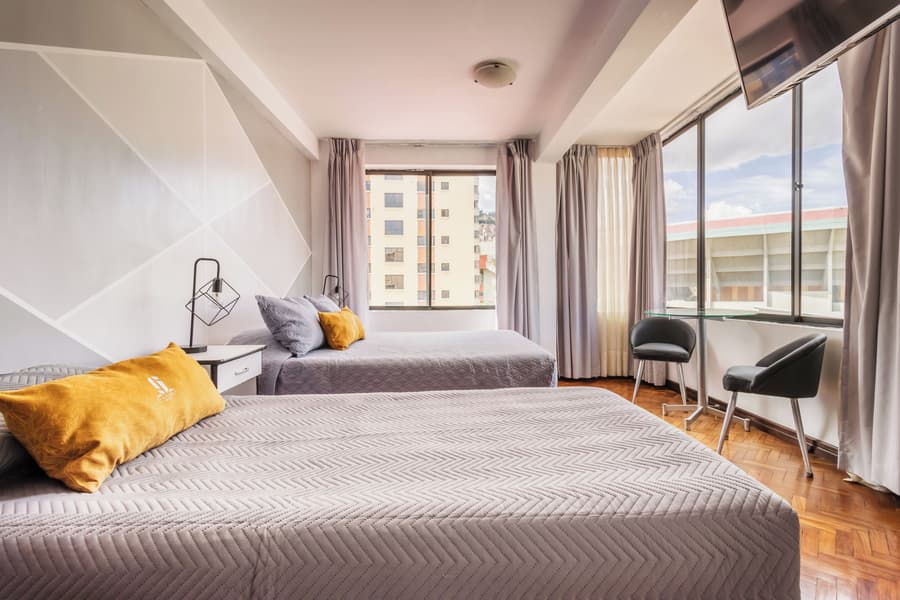 Elegance  Hotel