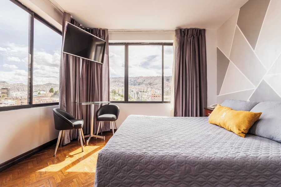 Elegance  Hotel