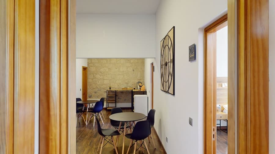 Triana Rooms EH