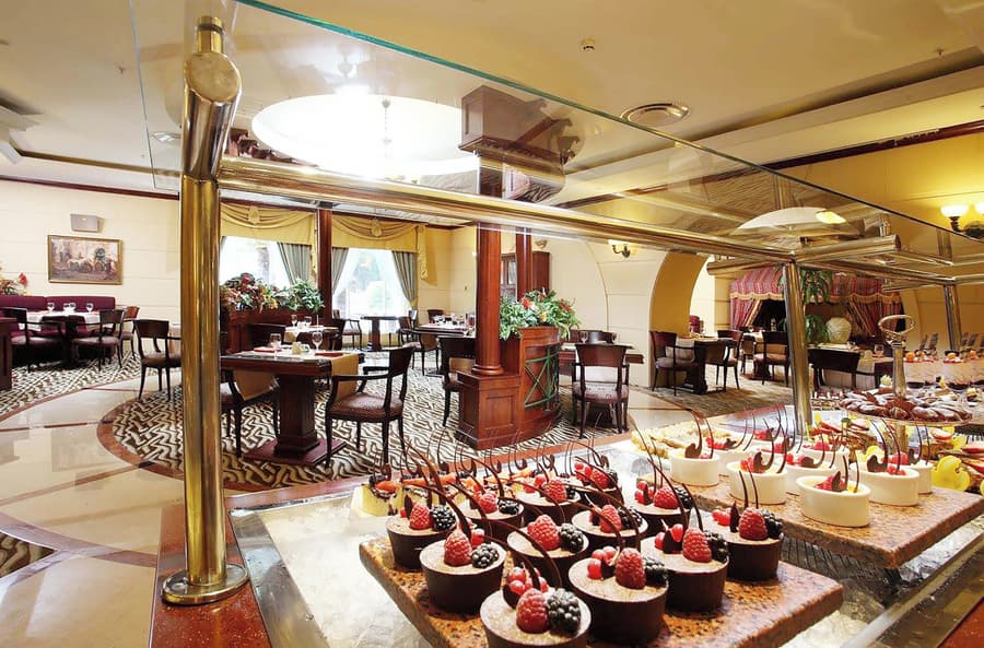 Knight Castle Hotel