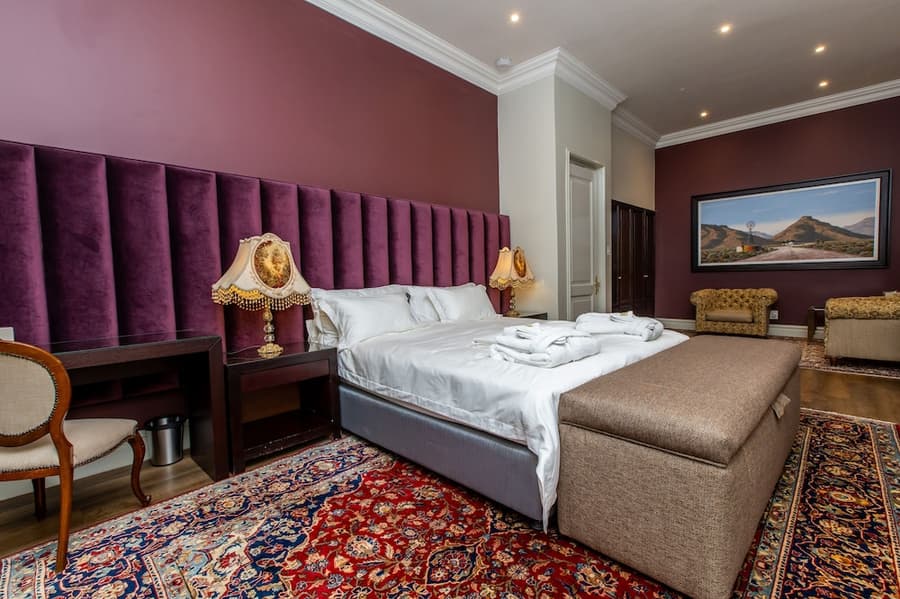 The Monarch Hotel