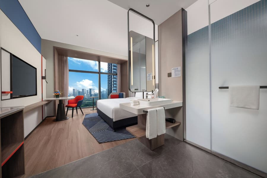 Holiday Inn Express Shenzhen Futian Center by IHG