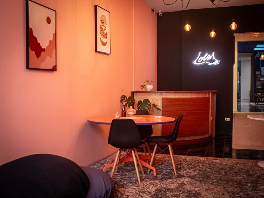 Lolas Hostal
