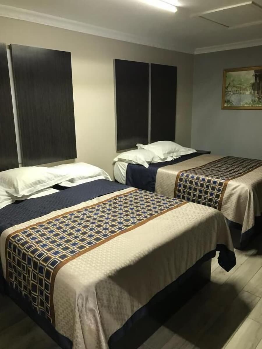 SouthTown SA Inn
