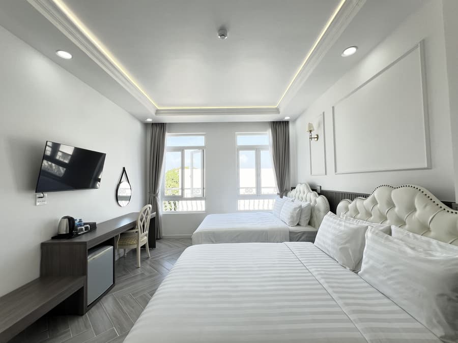 Paris Hotel