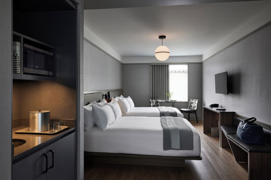Melrose Hotel