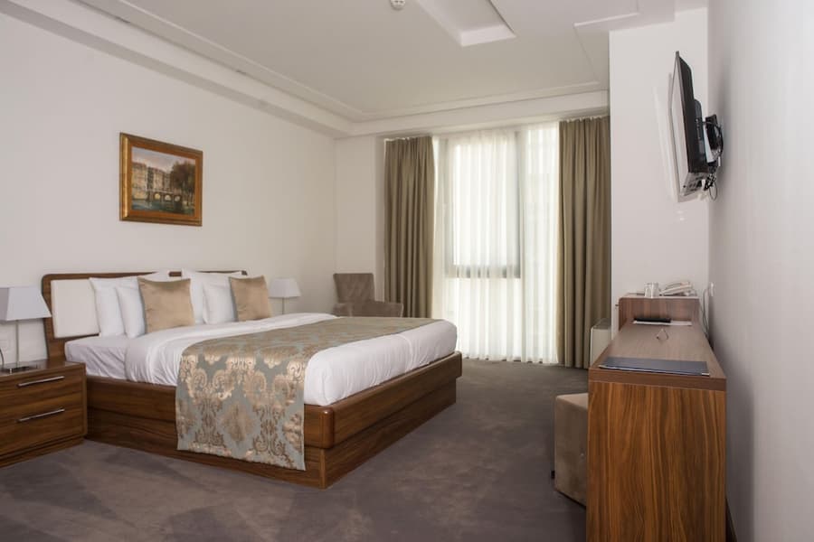 Hotel R