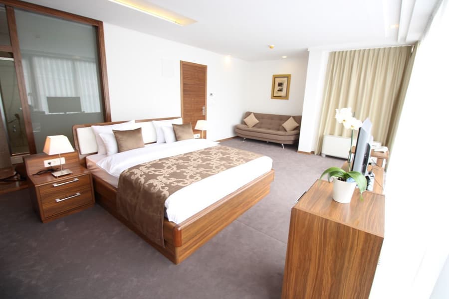 Hotel R