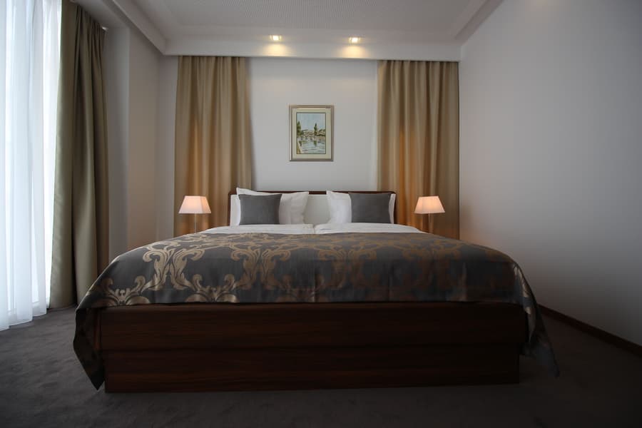 Hotel R