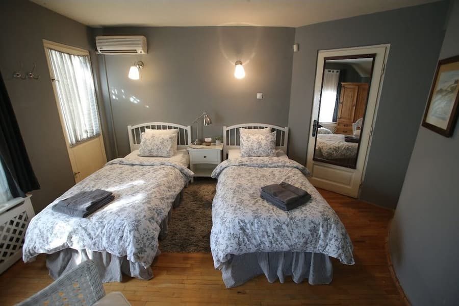 Ratiu House