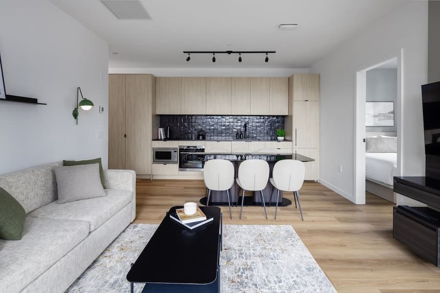Smithe House