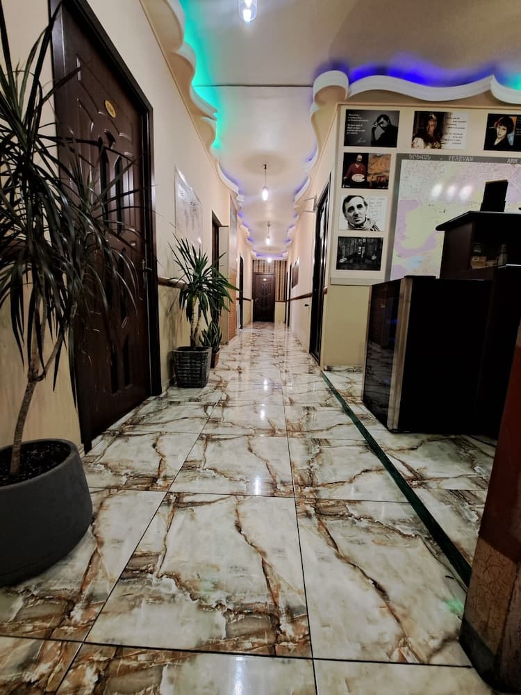 Arm Hostel