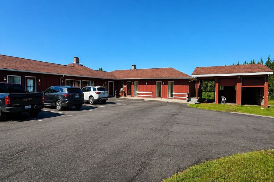 Baddeck Inn