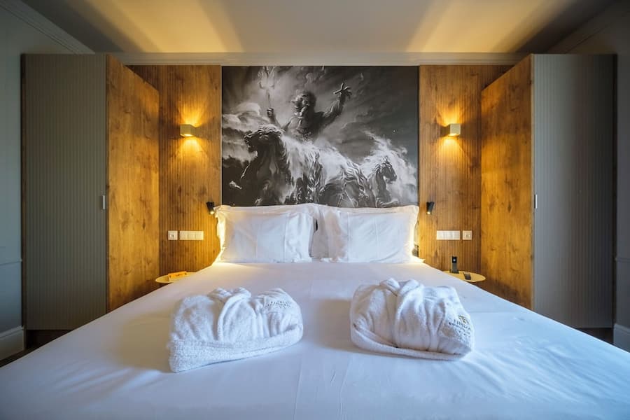 Azores Book Hotel