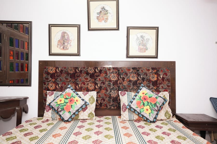 Nukkad Guest House Near Lake Pichola