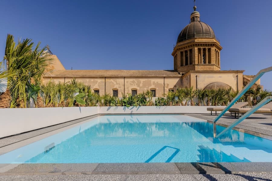 Dome Hotel