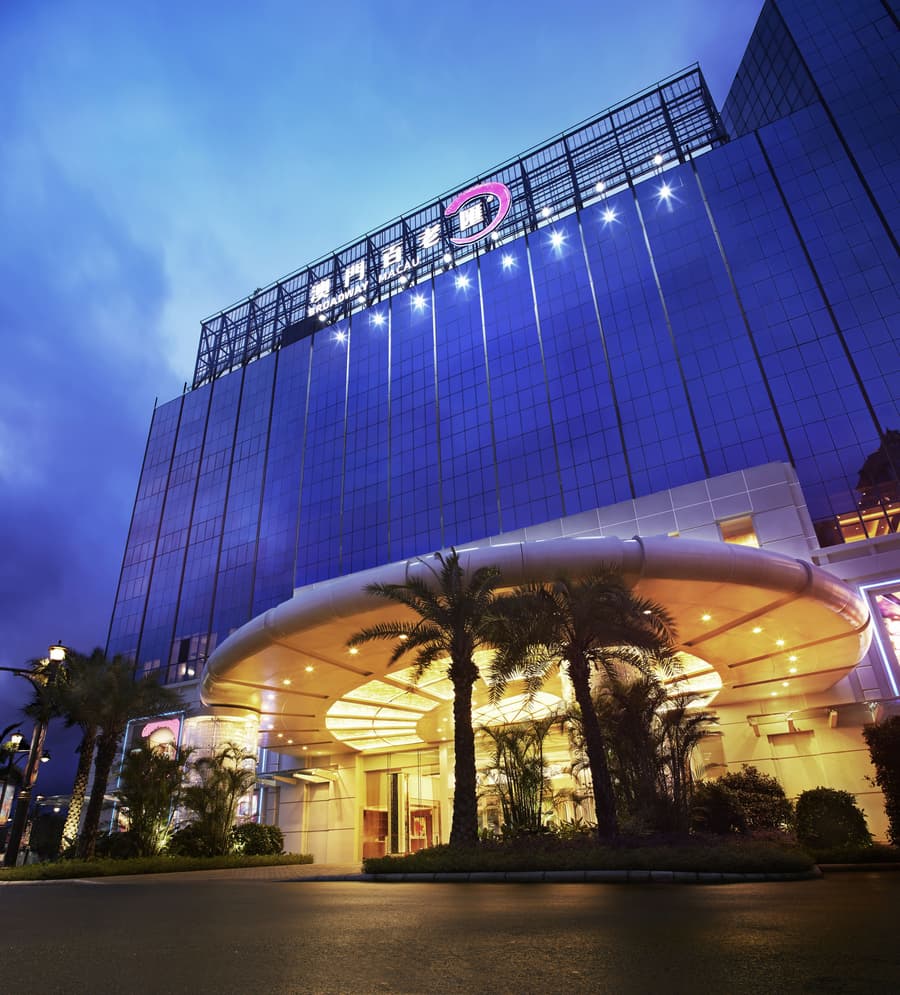 Broadway Hotel