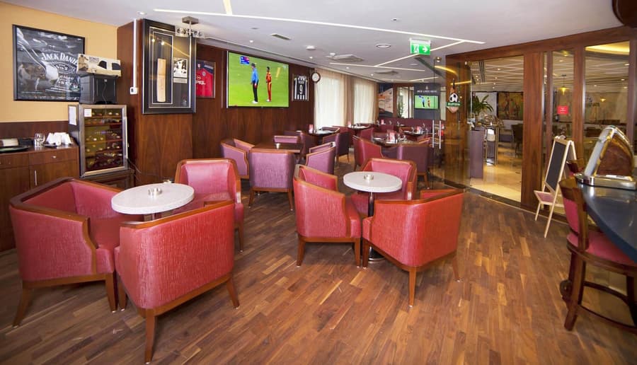 Raviz Center Point Hotel