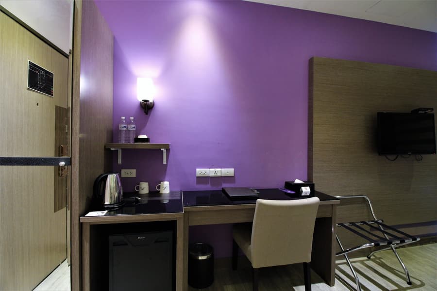 J Hotel