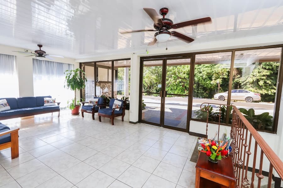 Hotel Flor Blanca