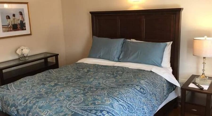 The Century House B&B Ottawa