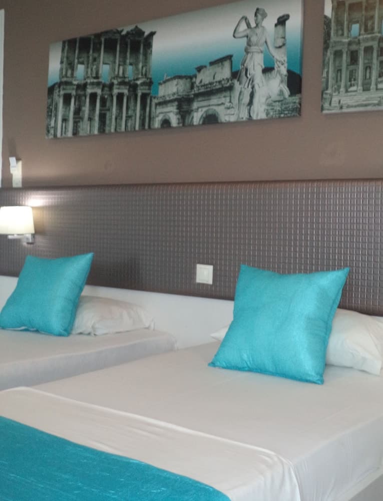 Blue Nest