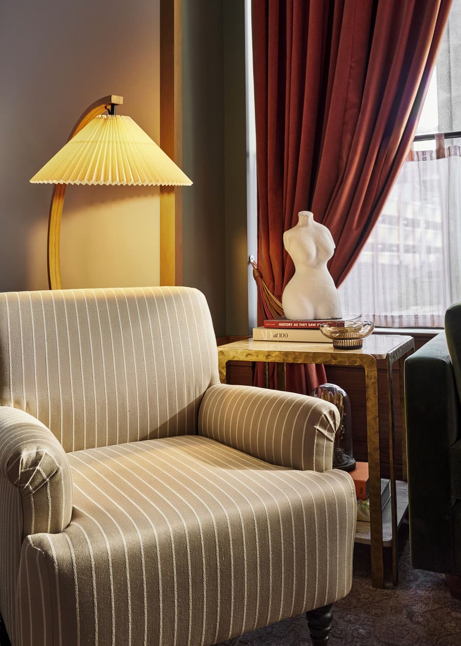 Fidelity Hotel