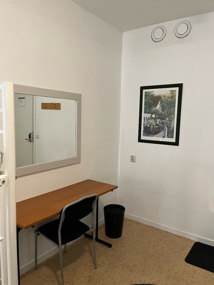 City Hostel 46