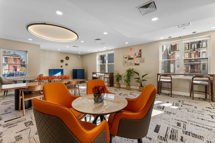 4211 Suites