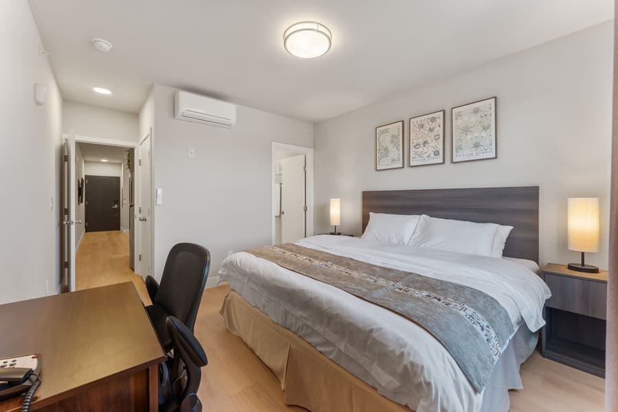 4211 Suites