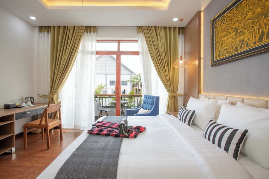 Cambana La Rivière Hotel