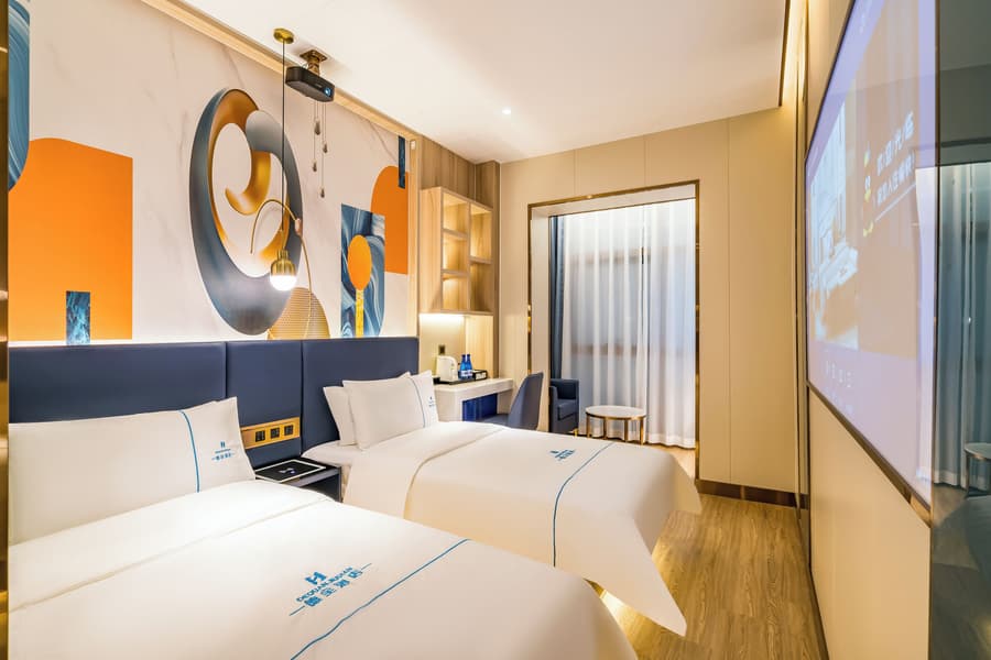 Dequan Luxury JingGuang Hotel