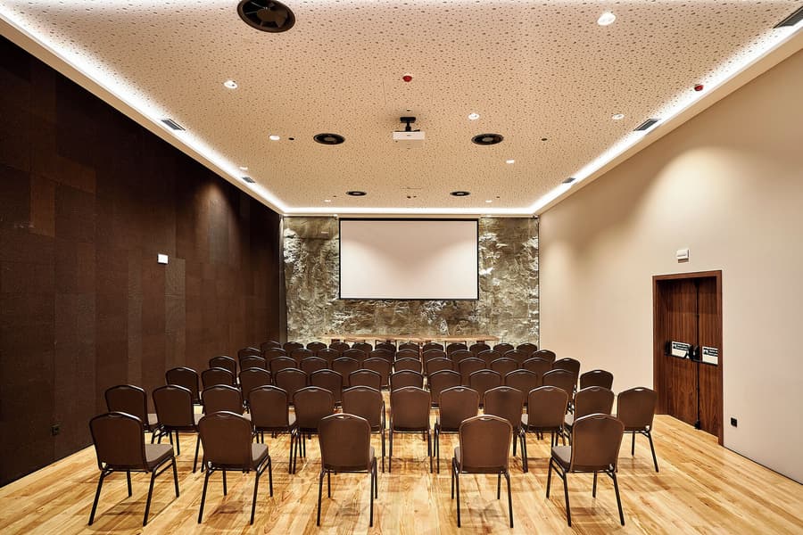 The Log Porto Hotel by Piamonte Hotels