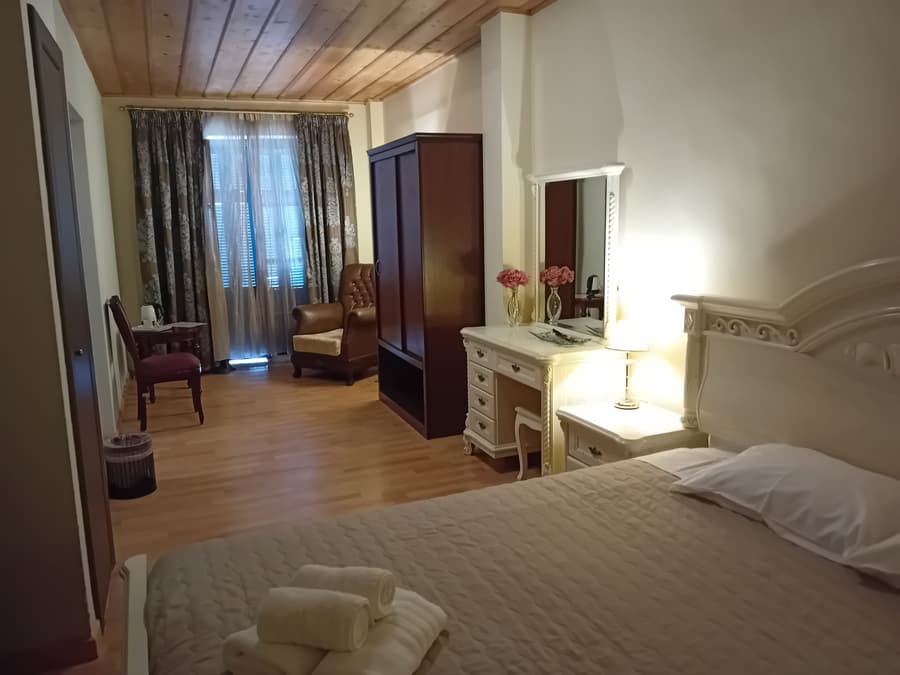 Dias Hotel