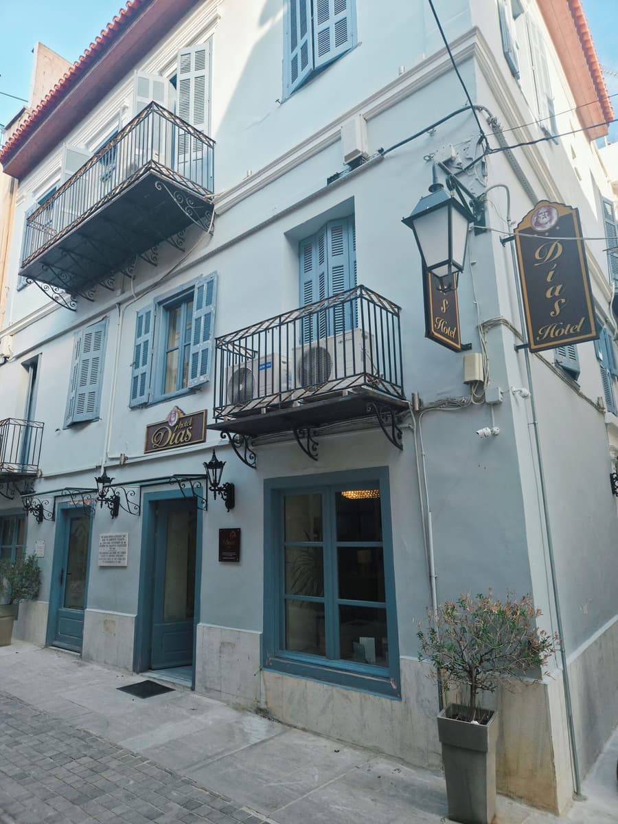 Dias Hotel