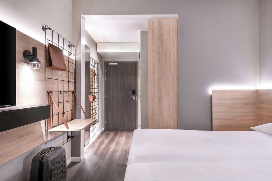 Moxy Verona